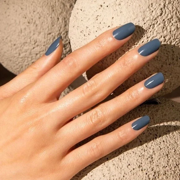 Color Street: Slate of Mind | Blue Gray Fall Winter Solid Crème Cool Muted - Picture 2 of 13